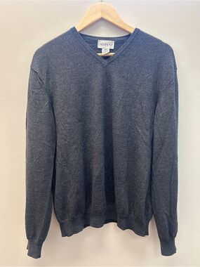 Men’s Gray 100% Wool Sweater WITH HOLE